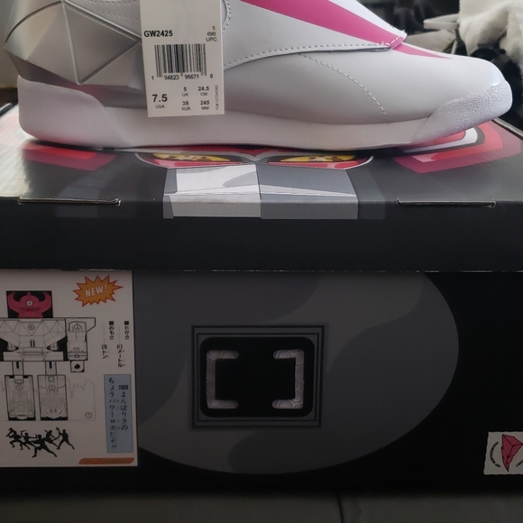 POWER RANGERS X WMNS FREESTYLE HIGH 'PTERODACTYL ZORD' - Picture 6 of 7